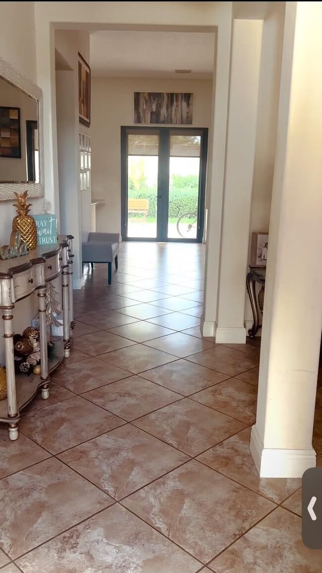 3909 NW 82nd Dr in Pembroke Pines, FL - Building Photo - Building Photo