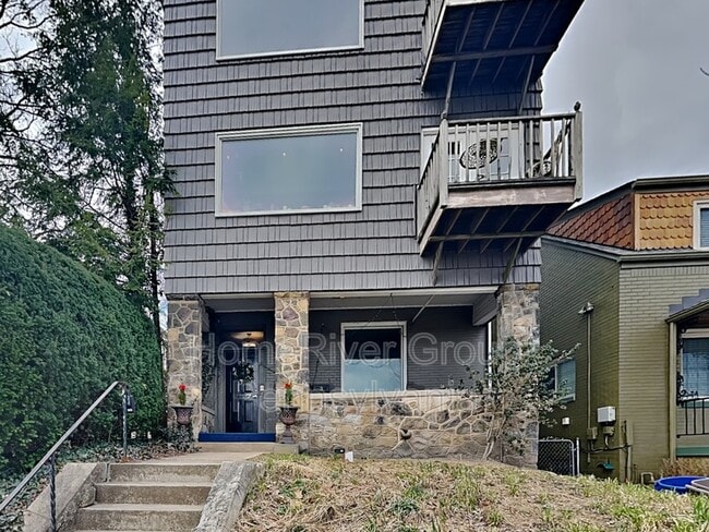 237 Grandview Ave in Pittsburgh, PA - Building Photo - Building Photo