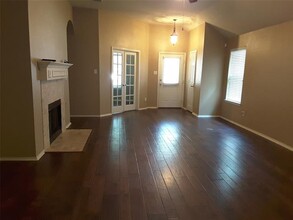 15617 Gatehouse Dr in Roanoke, TX - Building Photo - Building Photo