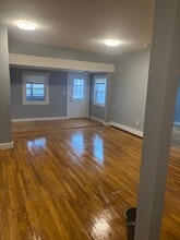 86 Mall St, Unit 3 Rearr in Lynn, MA - Foto de edificio - Building Photo