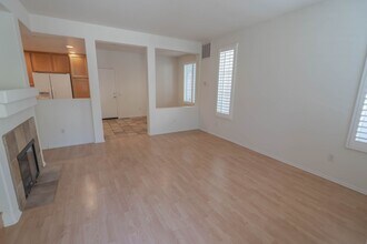 25745 Perlman Pl in Stevenson Ranch, CA - Building Photo - Building Photo