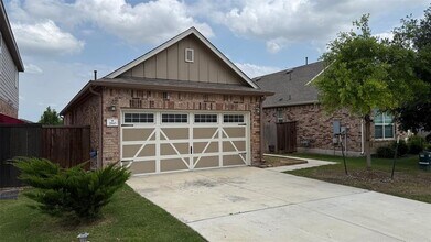 260 Sage Derby Dr in Hutto, TX - Building Photo - Building Photo
