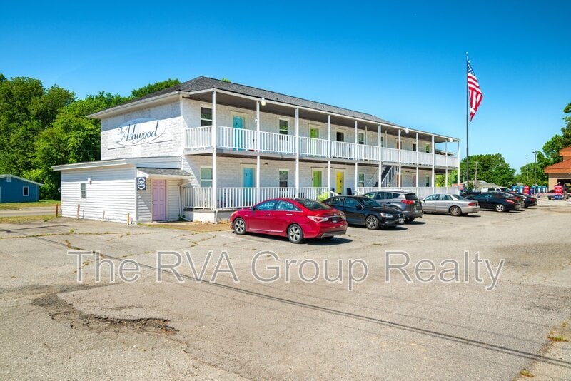 3807 Woodlawn St in Hopewell, VA - Building Photo