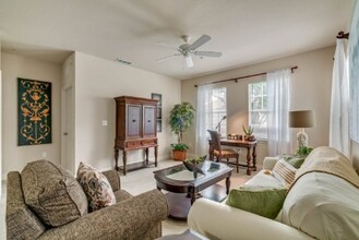 Victoria Park Apartments in Davenport, FL - Building Photo - Building Photo