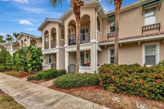 5972 Giardino Ln in Sarasota, FL - Building Photo - Building Photo
