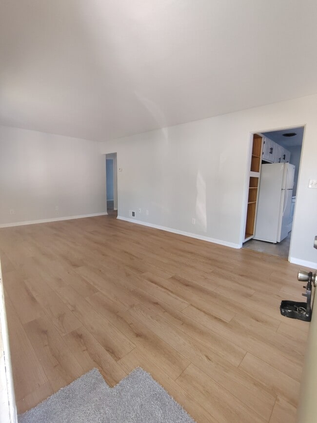 property at 2928 Ridgeway Ave