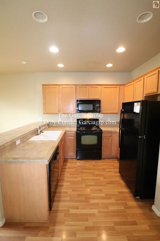 1461 SW Edgefield Meadows Terrace in Troutdale, OR - Building Photo - Building Photo