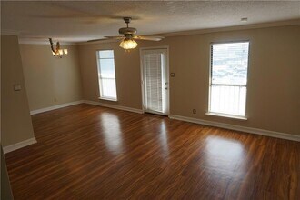 1444 Carrollton Ave, Unit 203 in Metairie, LA - Building Photo - Building Photo