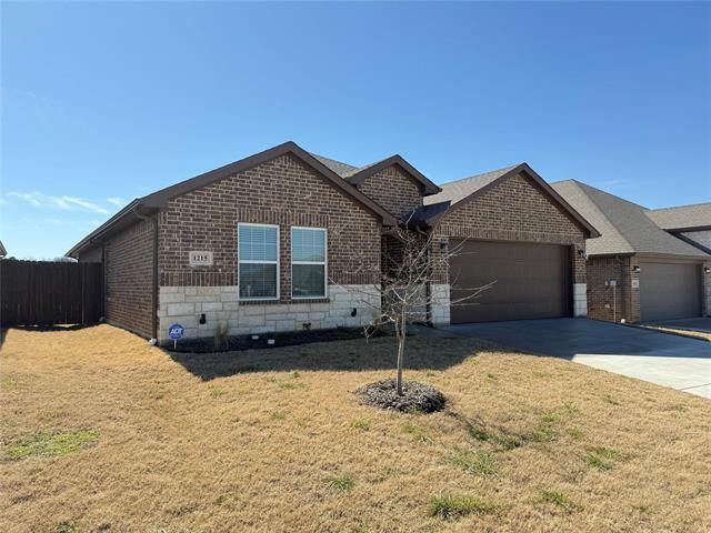 1215 Brad Kellar Dr in Greenville, TX - Building Photo - Building Photo