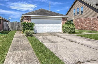 171 Horn Ct in Baytown, TX - Building Photo - Building Photo