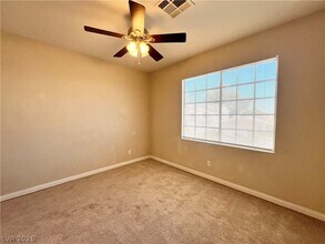 1737 Buttermilk Dr in Henderson, NV - Building Photo - Building Photo