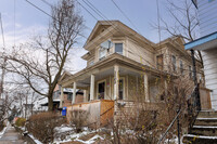 1104 Butternut St in Syracuse, NY - Foto de edificio - Building Photo