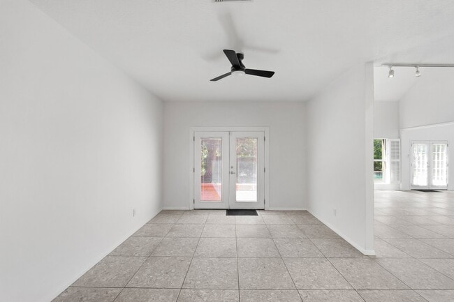 57 Foxhall Crescent Dr in Sugar Land, TX - Building Photo - Building Photo