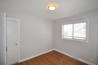 2545 S Patton Ct in Denver, CO - Foto de edificio - Building Photo