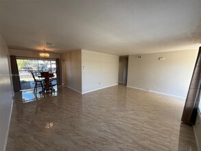 671 NW 17th St in Homestead, FL - Building Photo - Building Photo
