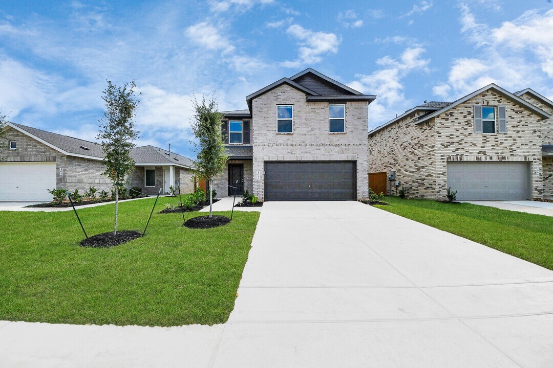 3012 Majestic Sunrise Dr in Katy, TX - Building Photo