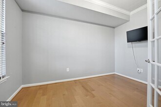 14619 Featherstone Gate Dr in Woodbridge, VA - Foto de edificio - Building Photo