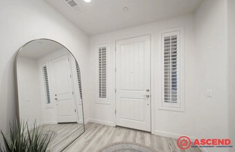 13711 Pemberley Passage Ave in Bakersfield, CA - Building Photo - Building Photo