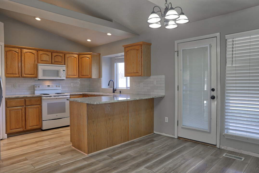 1004 W Peregrine Dr in Nampa, ID - Building Photo