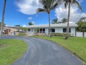4331 NW 10th St in Coconut Creek, FL - Building Photo - Building Photo