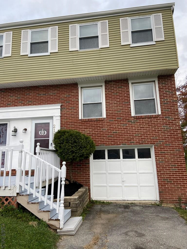 219 Marietta Dr in Johnstown, PA - Building Photo - Building Photo
