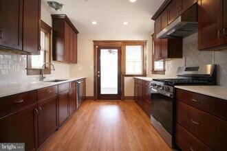 2417 Otis St NE in Washington, DC - Building Photo - Building Photo