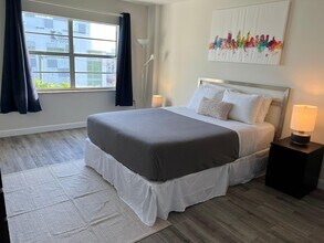 1200 14th St, Unit 5b in Miami Beach, FL - Building Photo - Building Photo