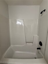 9253 Edmunds Ave in Cleveland, OH - Building Photo - Building Photo