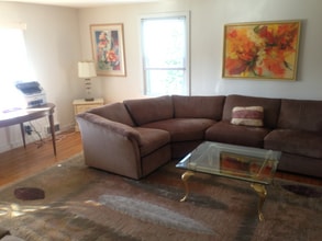 13 Merklin Ave in West Orange, NJ - Foto de edificio - Building Photo