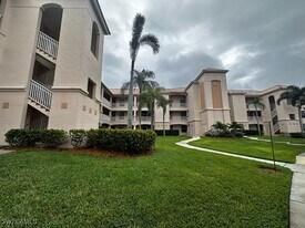 9170 Southmont Cove in Ft. Myers, FL - Building Photo