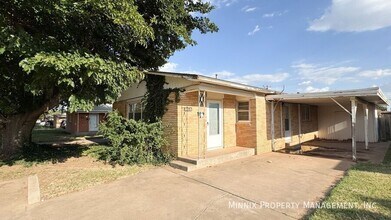 4411 31st St in Lubbock, TX - Building Photo - Building Photo