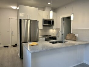 32690 14TH 406 in Mission, BC - Building Photo - Building Photo