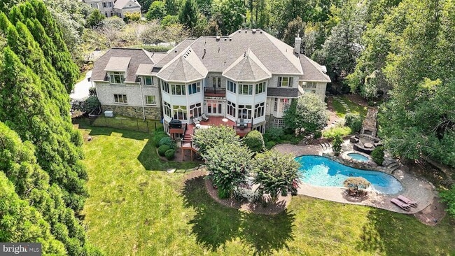 property at 9864 Walker Glen Ct