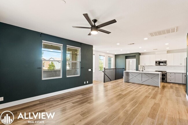 147 Jaripol Cir in Mission Viejo, CA - Building Photo - Building Photo