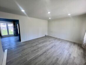 4709 Gerald St in Warren, MI - Building Photo - Building Photo