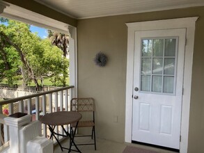1010 E Victory Dr in Savannah, GA - Building Photo - Building Photo