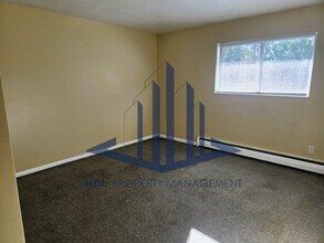 2215 Weiss St in Saginaw, MI - Building Photo - Building Photo