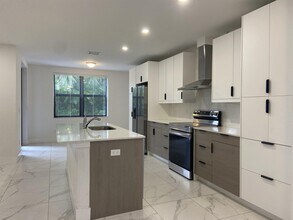 359 Bella Sol Way in West Palm Beach, FL - Building Photo - Building Photo