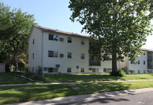 Poplar Place Apartments