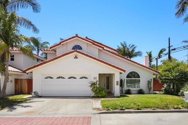property at 201 La Costa Ct