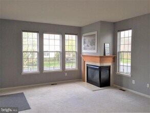 39 Spyglass Ct in Mount Holly, NJ - Building Photo - Building Photo