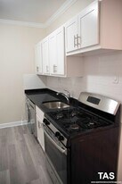644 W Roscoe St, Unit 2S in Chicago, IL - Building Photo