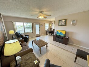 125 Dorset C in Boca Raton, FL - Building Photo - Building Photo