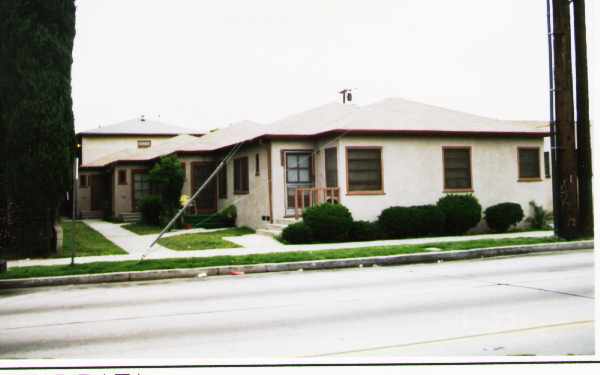 6321 State St in Huntington Park, CA - Building Photo - Building Photo