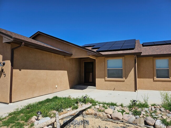 1073 E Platteville Blvd in Pueblo, CO - Building Photo - Building Photo