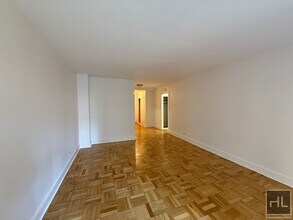 EAST 55 STREET in New York, NY - Building Photo - Building Photo