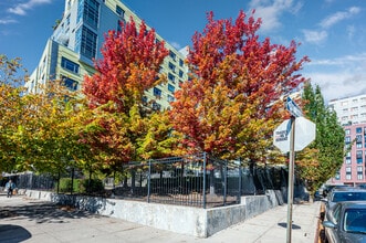 The L Haus in Long Island City, NY - Building Photo - Building Photo