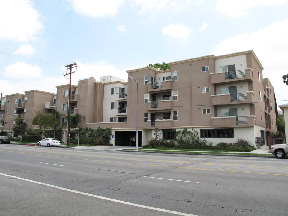 Laurel Canyon in Valley Village, CA - Building Photo