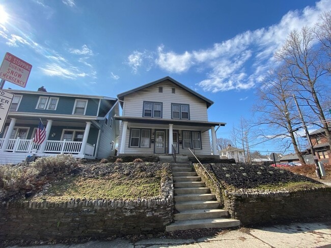 2777 Indianola Ave in Columbus, OH - Building Photo - Building Photo