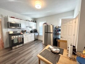 151 E Cottage St, Unit 3 in Boston, MA - Building Photo